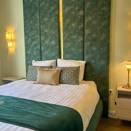 Hotel Kasteel Oost 4*