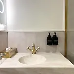 Ξενοδοχείο Kasteel Oost 4*