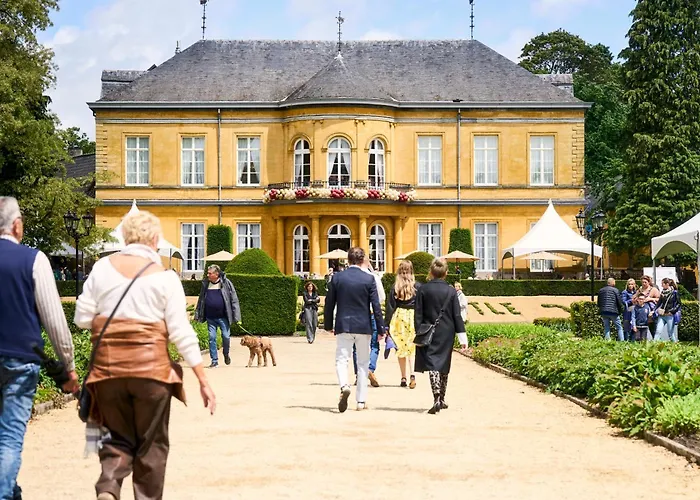 Отель Kasteel Oost