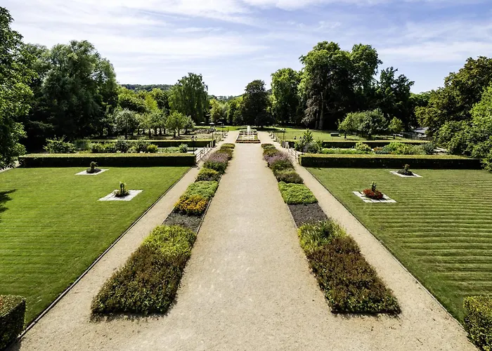 Отель Kasteel Oost